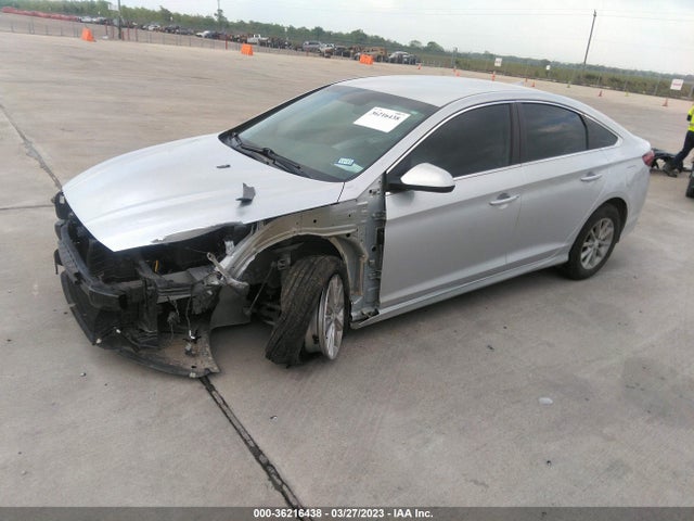 Hyundai SONATA SE 2019 5NPE24AF5KH820347 Image 2