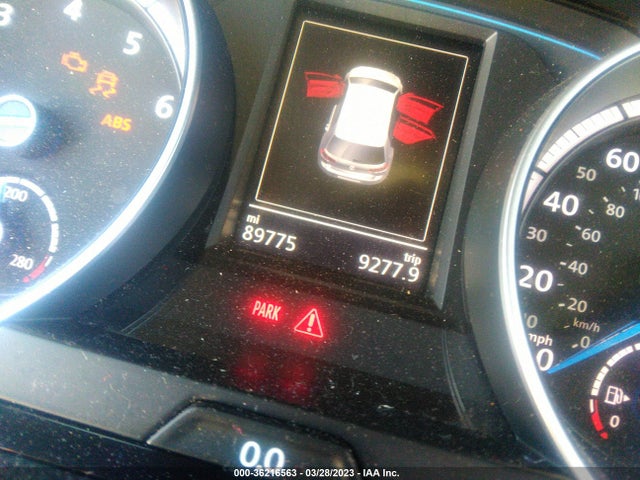 2016 Volkswagen Golf R, VIN: WVWUF7AUXGW208646