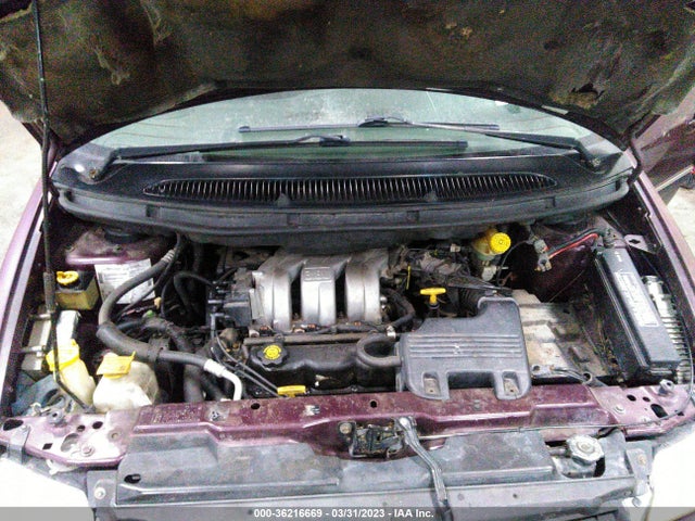 1998 CHRYSLER TOWN & COUNTRY LX VIN: 1C4GP54L0WB557516
