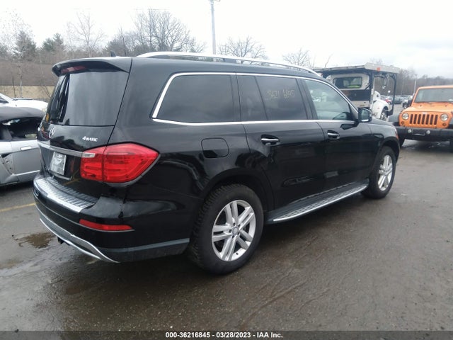 2015 MERCEDES-BENZ GL-CLASS GL 450 VIN: 4JGDF6EE9FA443320