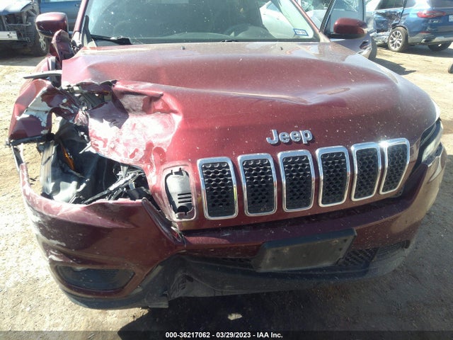 1C4PJLCB5KD240859 Jeep Cherokee Latitude