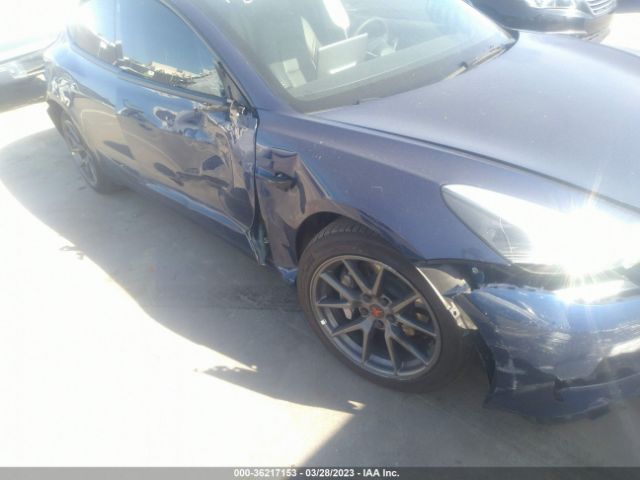 5YJ3E1EA7PF385476 Tesla MODEL 3