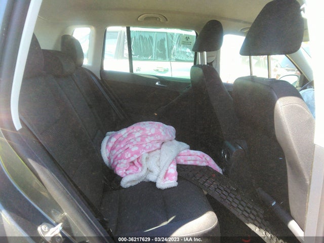 Volkswagen TIGUAN S 2014 WVGAV3AX0EW503725 Image 9