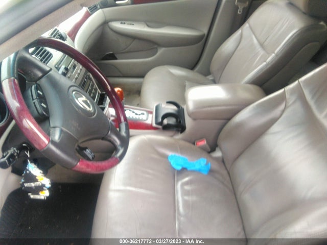 2002 LEXUS ES 300 VIN: JTHBF30G620063644