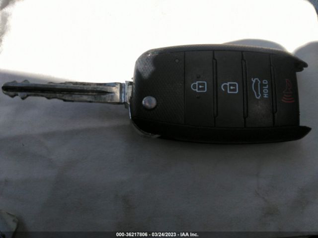 3KPFL4A77JE173639 KIA FORTE LX