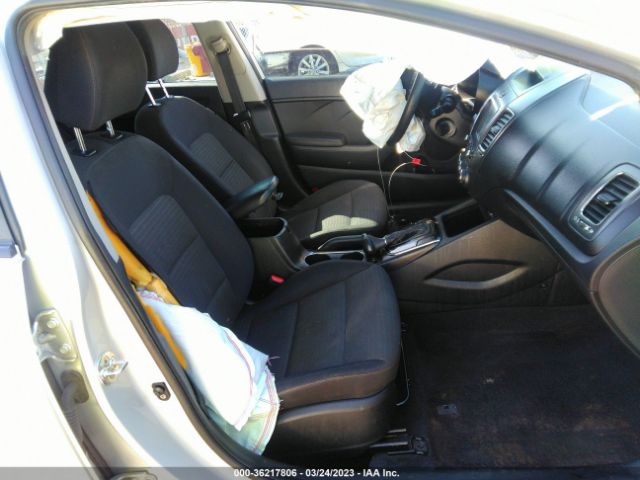 3KPFL4A77JE173639 KIA FORTE LX