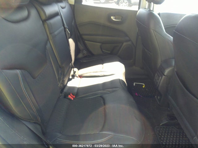 3C4NJDBB8JT283342 Jeep Compass Latitude