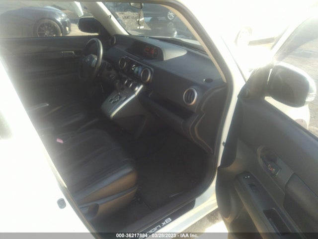 2009 SCION XB VIN: JTLKE50E891070943