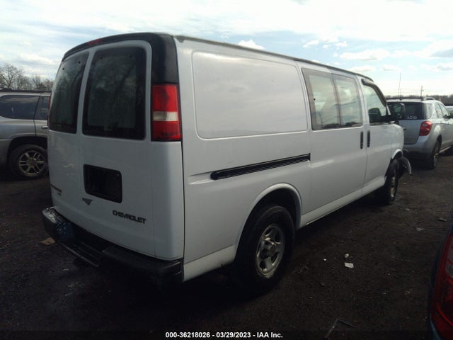 2005 CHEVROLET EXPRESS CARGO VAN VIN: 1GCFH15T751211502