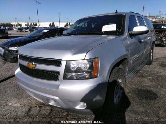 Chevrolet Suburban Lt 2014 1GNSCJE02ER199674 Image 2