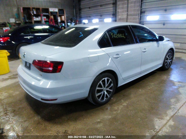 3VWDB7AJ2JM256423 Volkswagen Jetta 1.4t