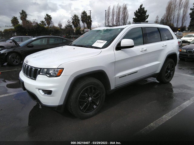 1C4RJFAG0JC296978 Jeep Grand Cherokee Laredo E