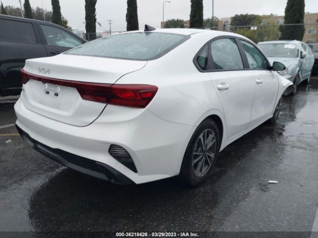 3KPF24AD5PE549157 KIA Forte Lxs