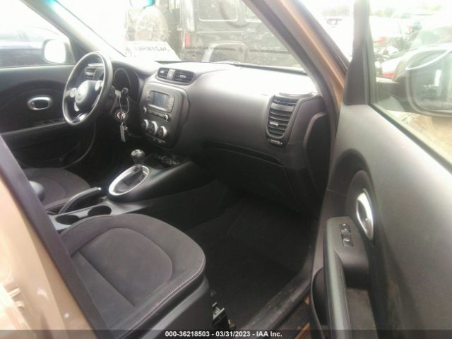 KNDJN2A22F7218832 KIA Soul Base