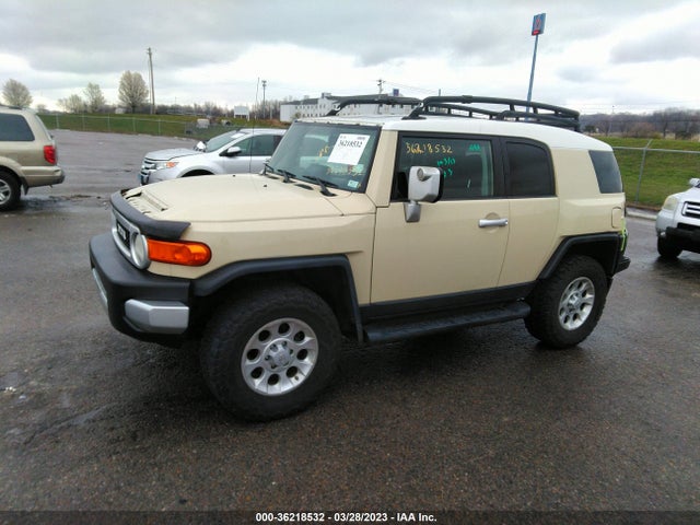 2008 TOYOTA FJ CRUISER VIN: JTEBU11F98K015663