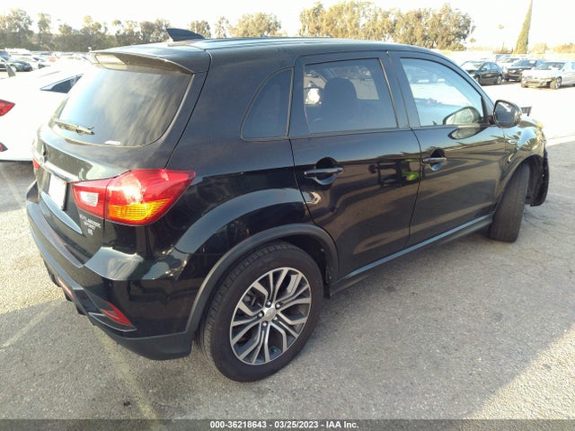 JA4AR3AW3JU002683 Mitsubishi Outlander Sport Se 2.4