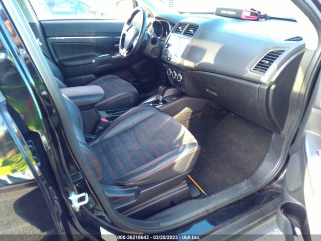 JA4AR3AW3JU002683 Mitsubishi Outlander Sport Se 2.4