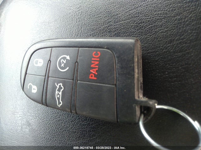 2C3CCARG5EH160568 Chrysler 300
