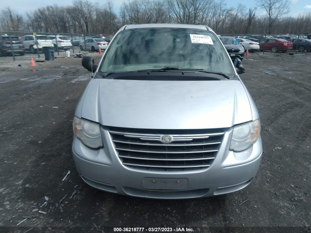 2005 CHRYSLER TOWN & COUNTRY LX VIN: 2C4GP44R75R459971