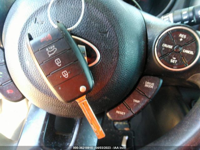 KNDJP3A5XK7001677 KIA SOUL +