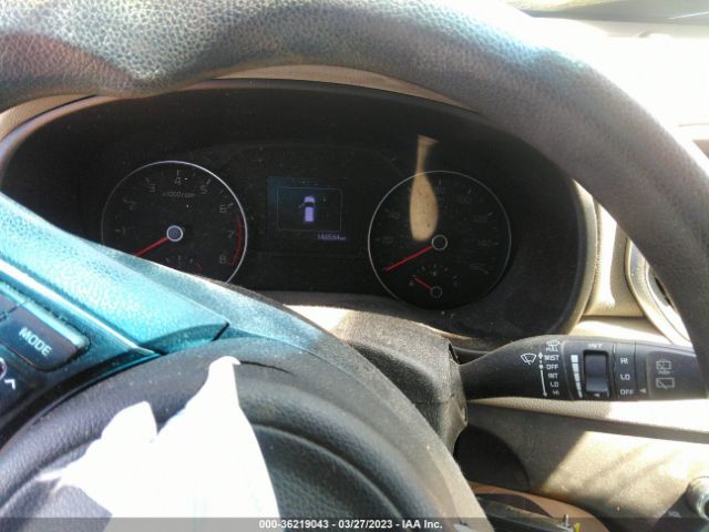 KNDPMCAC8H7264504 KIA Sportage Lx