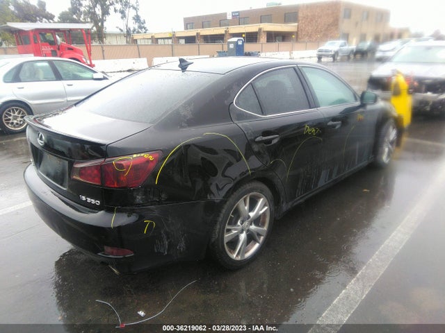 2009 LEXUS IS 350 VIN: JTHBE262095022920