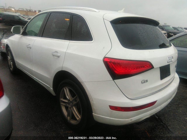 WA1LFAFP3FA070420 Audi Q5 Premium Plus