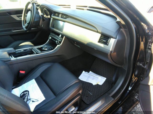 2020 JAGUAR XF SAJBJ4FX9LCY84462 Photo 4