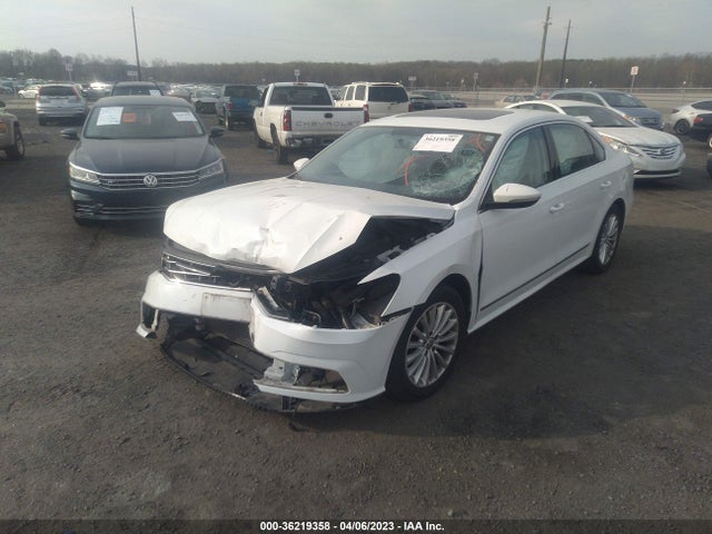 1VWBT7A30GC027707 Volkswagen Passat 1.8t Se