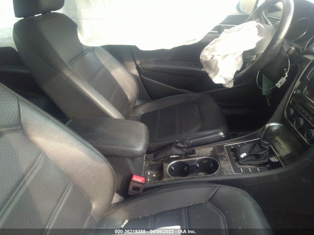 1VWBT7A30GC027707 Volkswagen Passat 1.8t Se