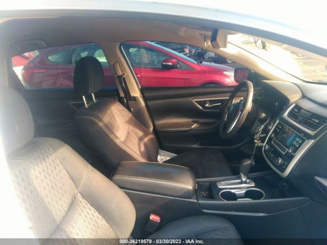 1N4AL3AP1HC244149 Nissan Altima 2.5 Sv