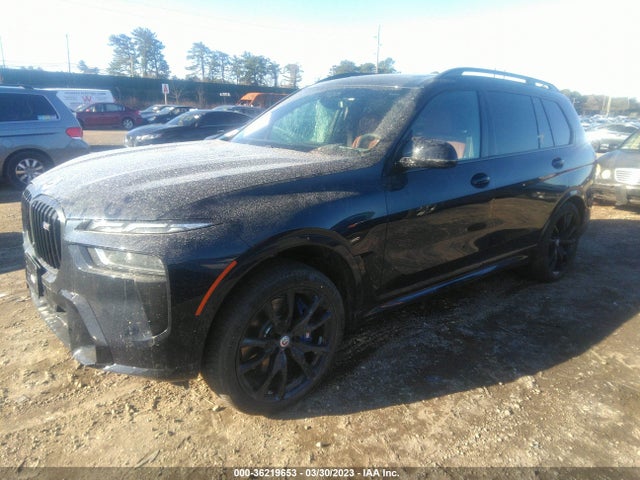 BMW X7 M60i 2023 аукцион фото