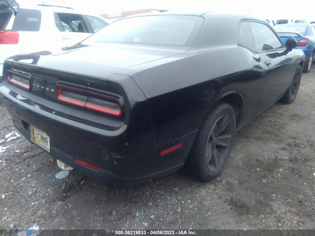 Dodge Challenger Sxt 2017 2C3CDZAGXHH587255 Image 4
