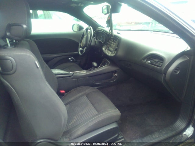 Dodge Challenger Sxt 2017 2C3CDZAGXHH587255 Image 5