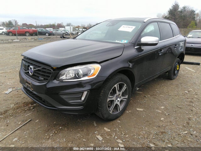 2015 Volvo XC60, VIN: YV4902RS0F2739578