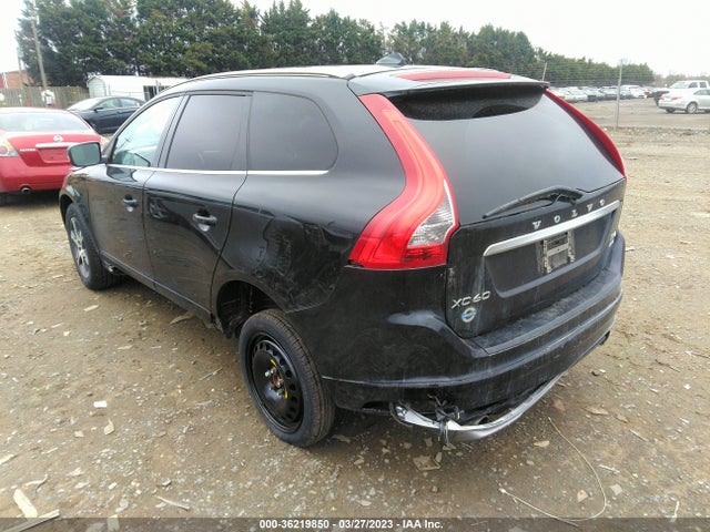 2015 Volvo XC60, VIN: YV4902RS0F2739578