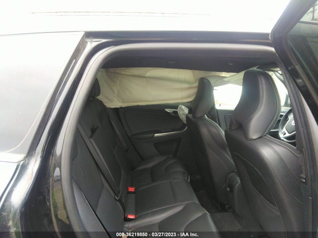 2015 Volvo XC60, VIN: YV4902RS0F2739578