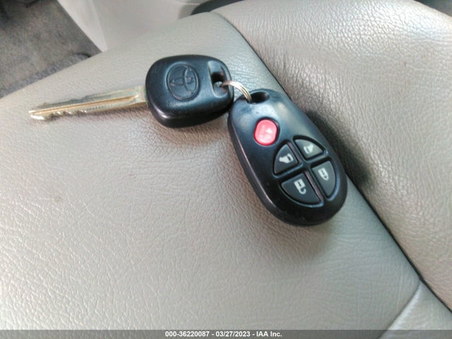 Toyota SIENNA LE 2017 5TDKZ3DC3HS899367 Image 11