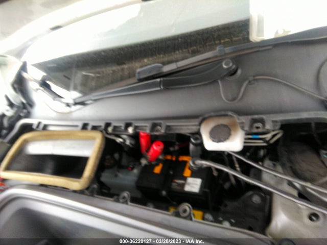 Tesla Model Y Long Range 2021 5YJYGDEEXMF095586 Image 11