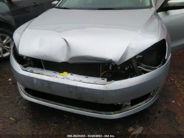 1VWAT7A35FC067680 Volkswagen Passat 1.8t Wolfsburg Ed
