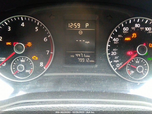 1VWAT7A35FC067680 Volkswagen Passat 1.8t Wolfsburg Ed
