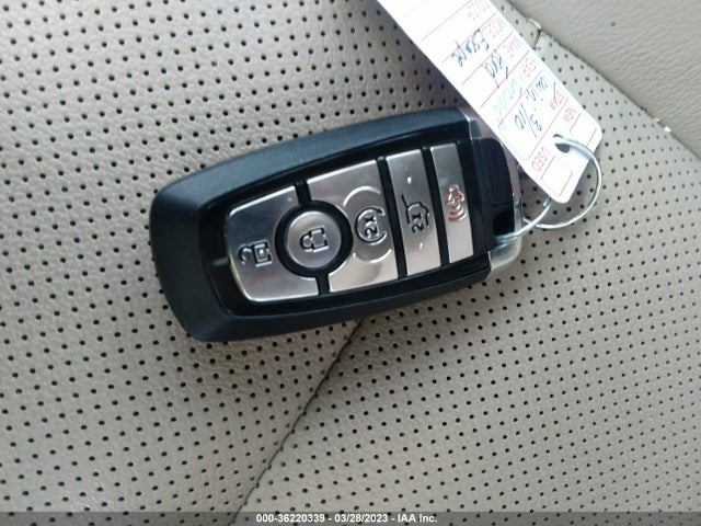 2020 Ford Escape Titanium მანქანა იყიდება აუქციონზე, vin: 1FMCU9J95LUC24778, აუქციონის ნომერი: 36220339