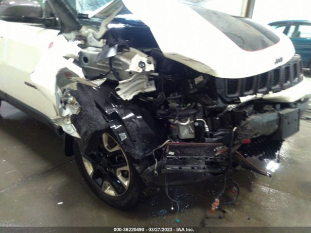 3C4NJDDB7JT115446 Jeep Compass Trailhawk