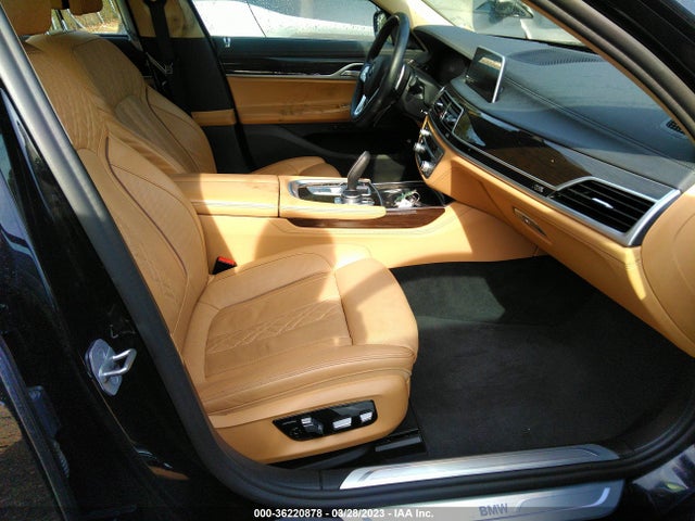 BMW 7 Series 740i 2022 WBA7T2C09NCH51455 Image 5