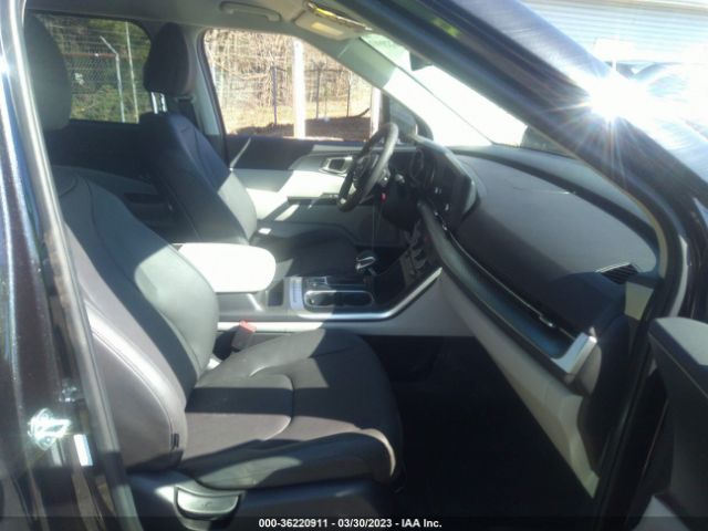 KNDNB4H32P6264575 KIA Carnival Lx