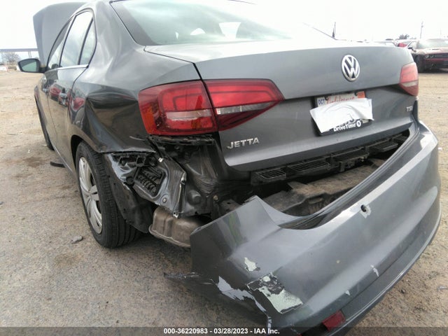 3VW2B7AJ8HM398700 Volkswagen Jetta 1.4t S