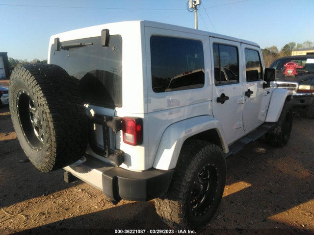 1C4BJWEG9FL689395 Jeep Wrangler Unlimited Sahara