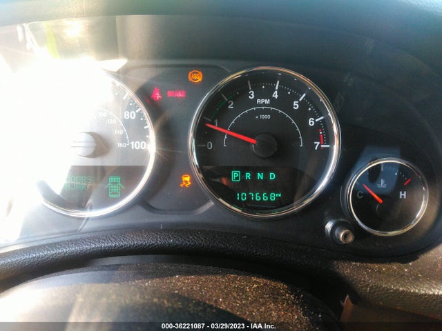 1C4BJWEG9FL689395 Jeep Wrangler Unlimited Sahara