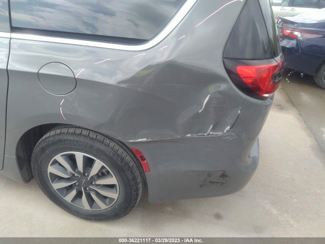 2021 Chrysler Pacifica Hybrid, VIN: 2C4RC1L74MR581396