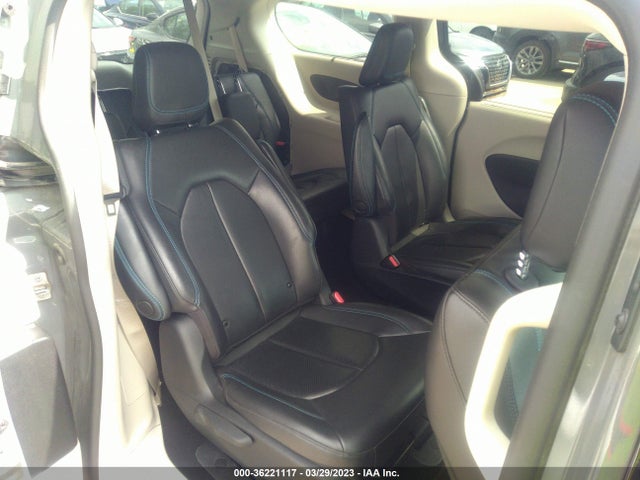 2021 Chrysler Pacifica Hybrid, VIN: 2C4RC1L74MR581396